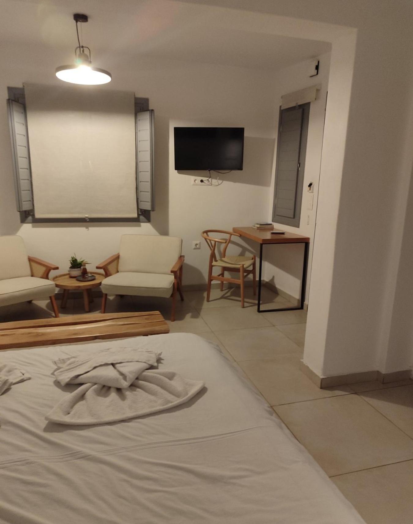 Charming Cozy Suites Naxos City Esterno foto